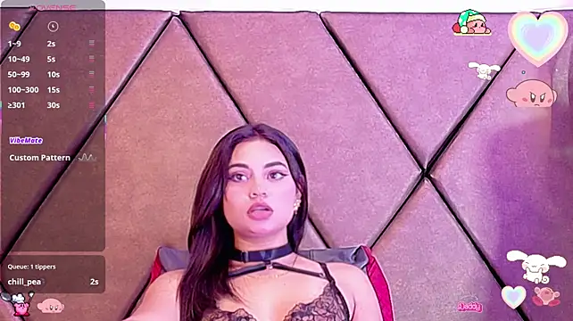 Mikaela-Banes Adlı Modelin Canlı XXX Sohbeti