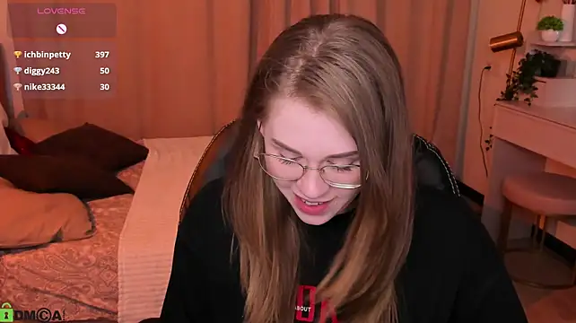 צ'אט XXX בשידור חי של Alison_Doody