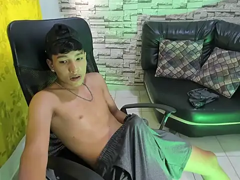 santi_diazz Шоу с уебкамера