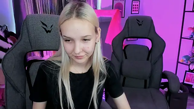 MaoqiBeverly's Live XXX Chat
