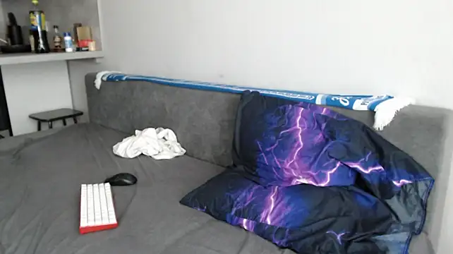 Chat +18 de Student_Oliver ao vivo