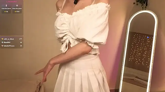Онлайн чат XXX JoselynNeave