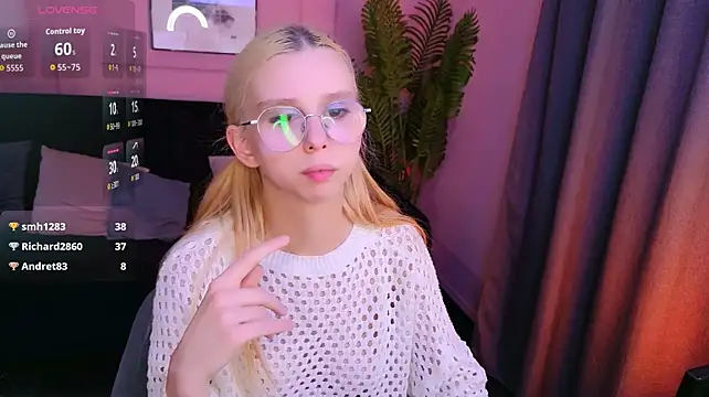 Cassie_Lawrence Live XXX-Chat