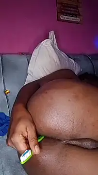 Show modela 777assss na web-kameri