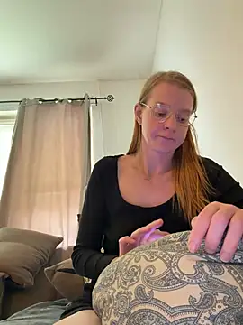 jannis1992 Adlı Modelin Canlı XXX Sohbeti
