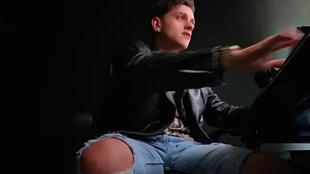 FelixStarkk Chat XXX in diretta