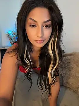 Mia_spicyy's Live XXX Chat