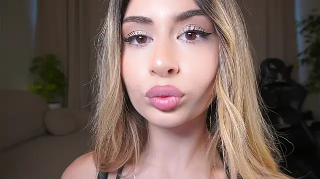 Онлайн чат XXX GeorginaHarn