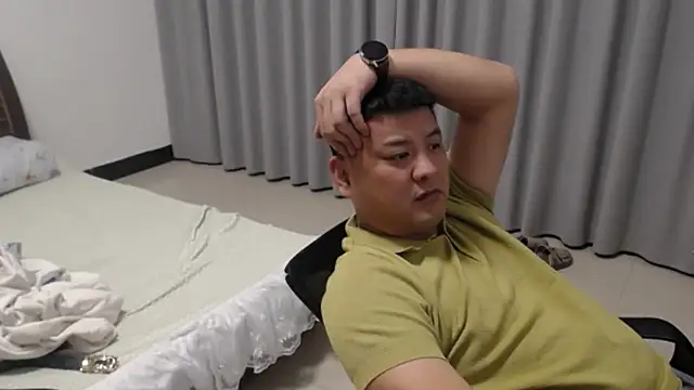 zhang1118 라이브 XXX 채팅