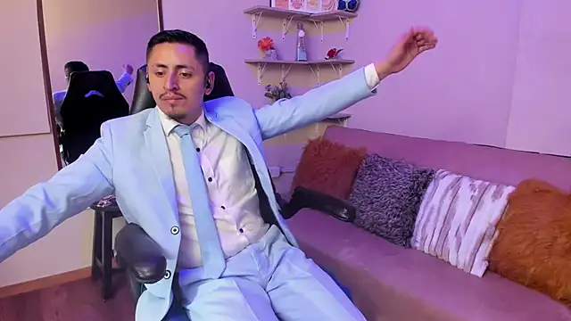 XXX chat uživo modela kevin_23_