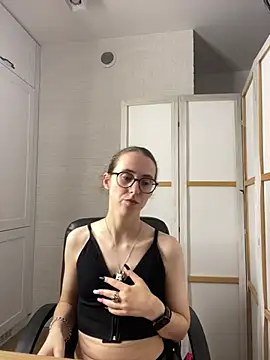 MartiniiSelenna's Live XXX Chat