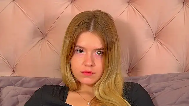 MilanaBalmain's Live XXX Chat