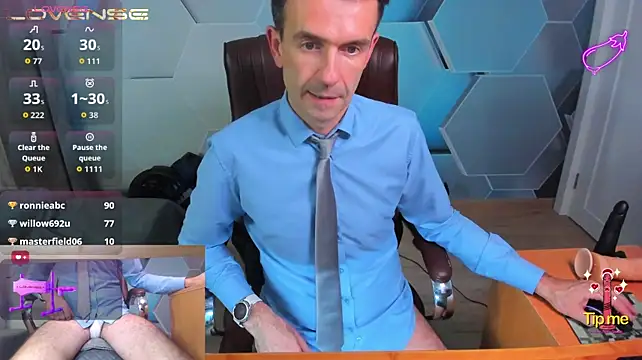 Chat XXX Live SteveTiger