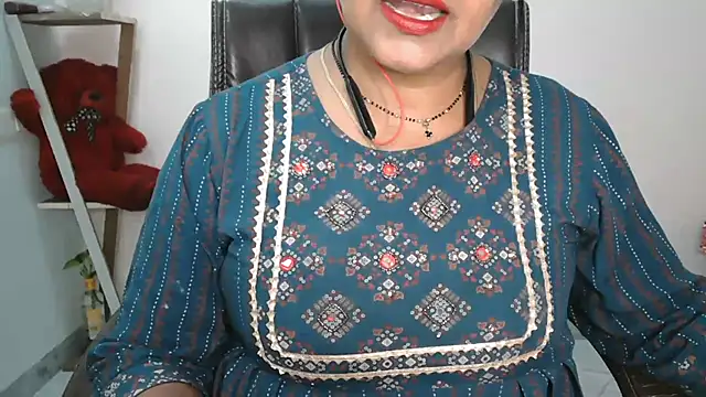 Онлайн чат XXX Cute_Ruhi99