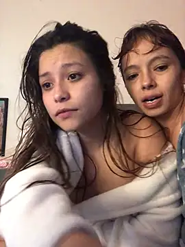 3littles: απευθείας συνομιλία ΧΧΧ