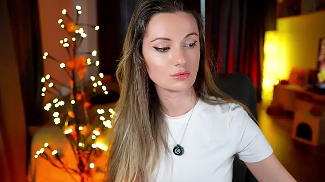 ShyNdWild Live XXX-Chat