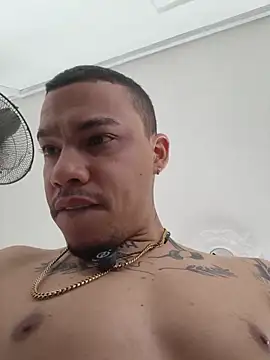 AlphaMasterXxx 라이브 XXX 채팅