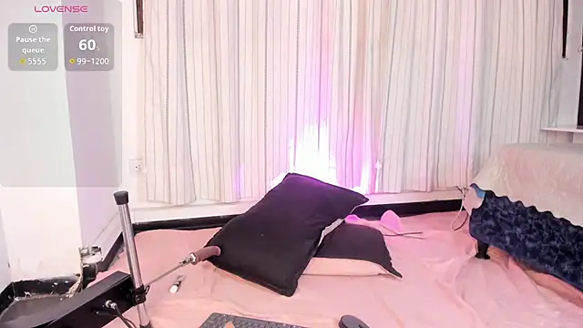 DemonFoxxのライブXXXチャット