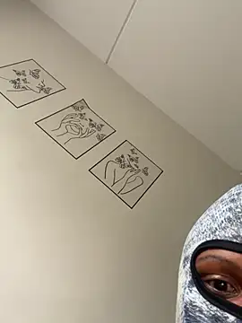 StupidNaturalPhatBooty_ Live XXX-Chat