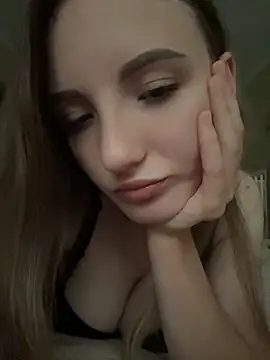 MalinkaJoy Adlı Modelin Canlı XXX Sohbeti