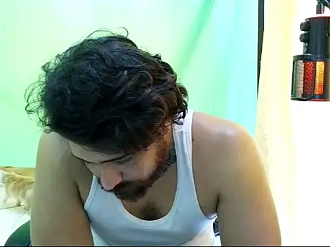 aronmiller404 Live XXX-Chat