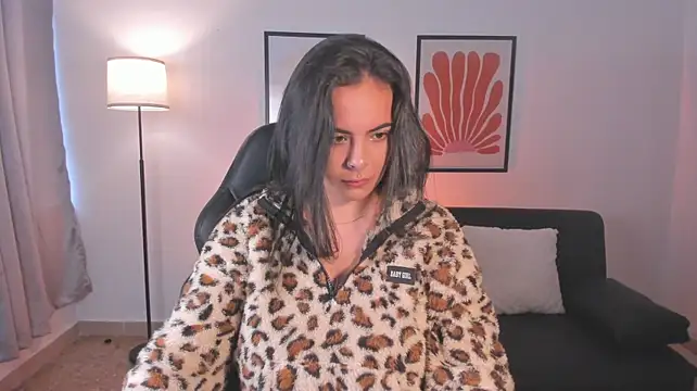 Chat +18 de nova_silk ao vivo