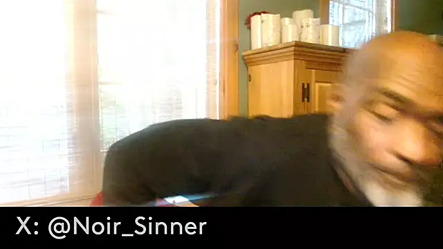sinnernoir Show in webcam