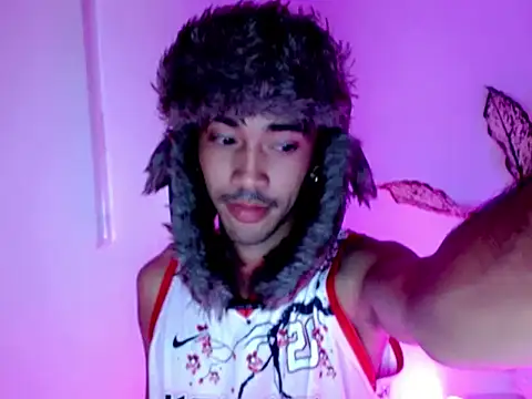 crocodale's Live XXX Chat