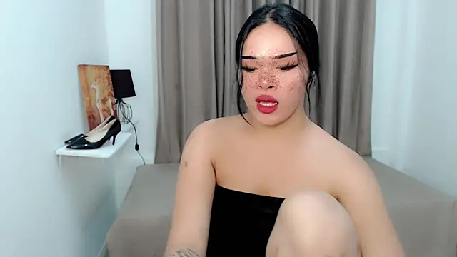 BrendaTakiのライブXXXチャット