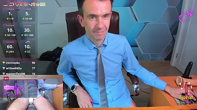 Živý XXX chat SteveTiger