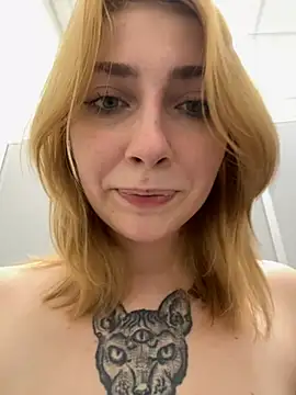 Sunny___Bunny Chat XXX in diretta