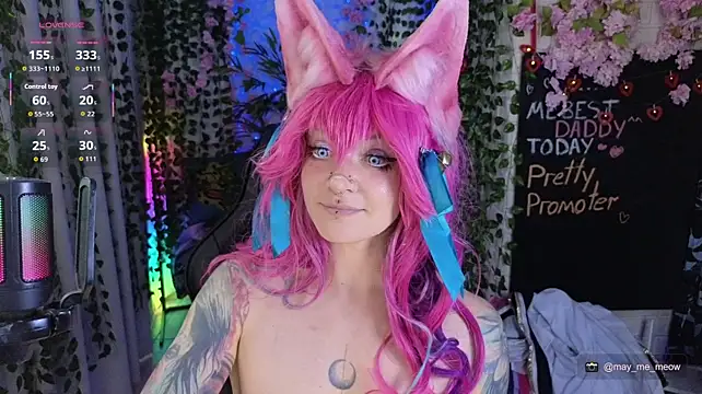 Mee-Meow live XXX chat