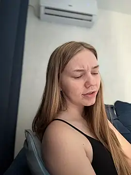 צ'אט XXX בשידור חי של MilaMoone