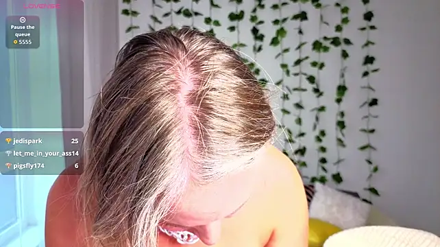 Czat XXX na żywo – MonikFoxi