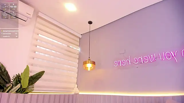 צ'אט XXX בשידור חי של cherry_monroe