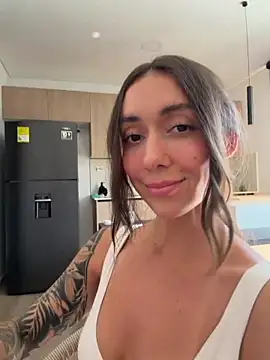 emiliasommer Live XXX-Chat
