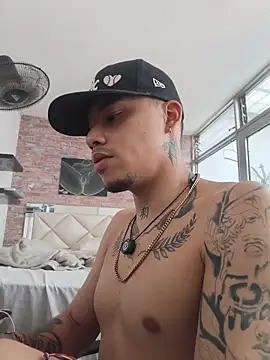 AlphaMasterXxx live XXX chat