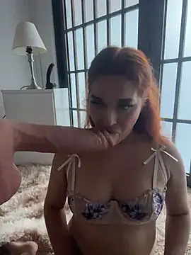 Emily_Harpeer Adlı Modelin Canlı XXX Sohbeti