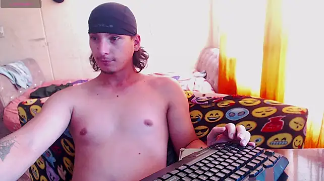MrKingsaintx Live XXX-Chat