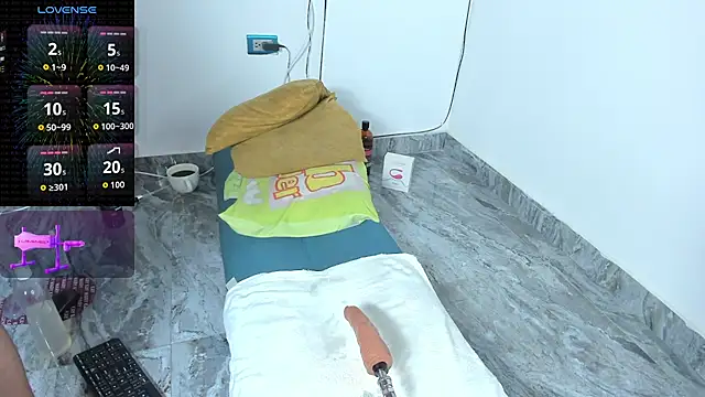 Benjamin_Buster 라이브 XXX 채팅