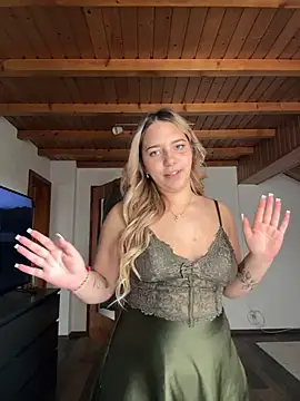 Chat +18 de Naomi-Klein ao vivo