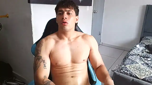 latin_party007 Show Webcam
