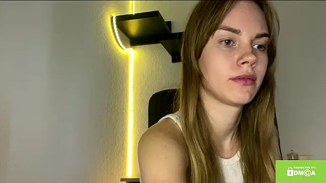 SunnyStrike élő XXX-chatje