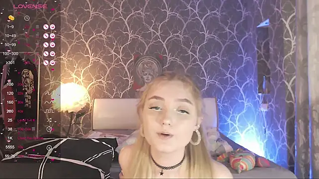 MiaMiaMeow XXX чат на живо