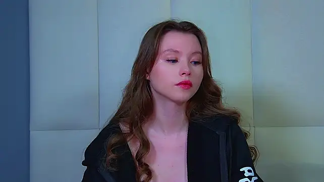 KeiraAsti's Live XXX Chat