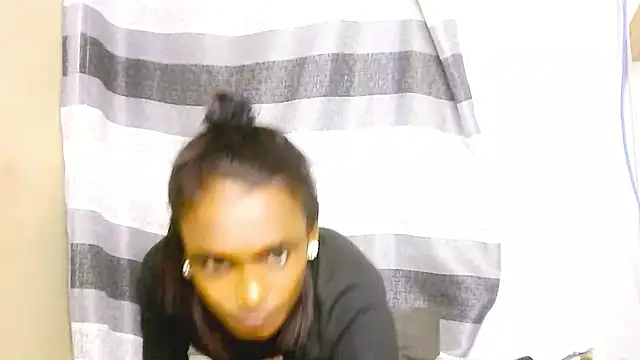 SassyXindian Chat XXX in diretta