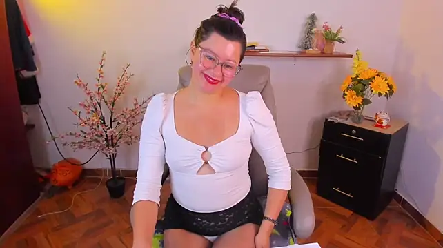 Chat +18 de Chanelll_Taylorr_ ao vivo