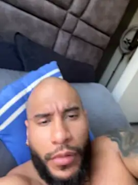 XXX chat uživo modela Andrew_Johnnson