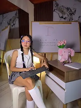 Chat +18 de I_AM_EMMA_ ao vivo