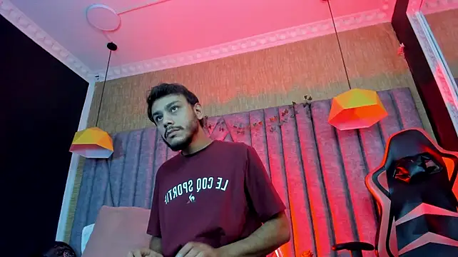 Chat XXX en directo de Boss_Domiinator